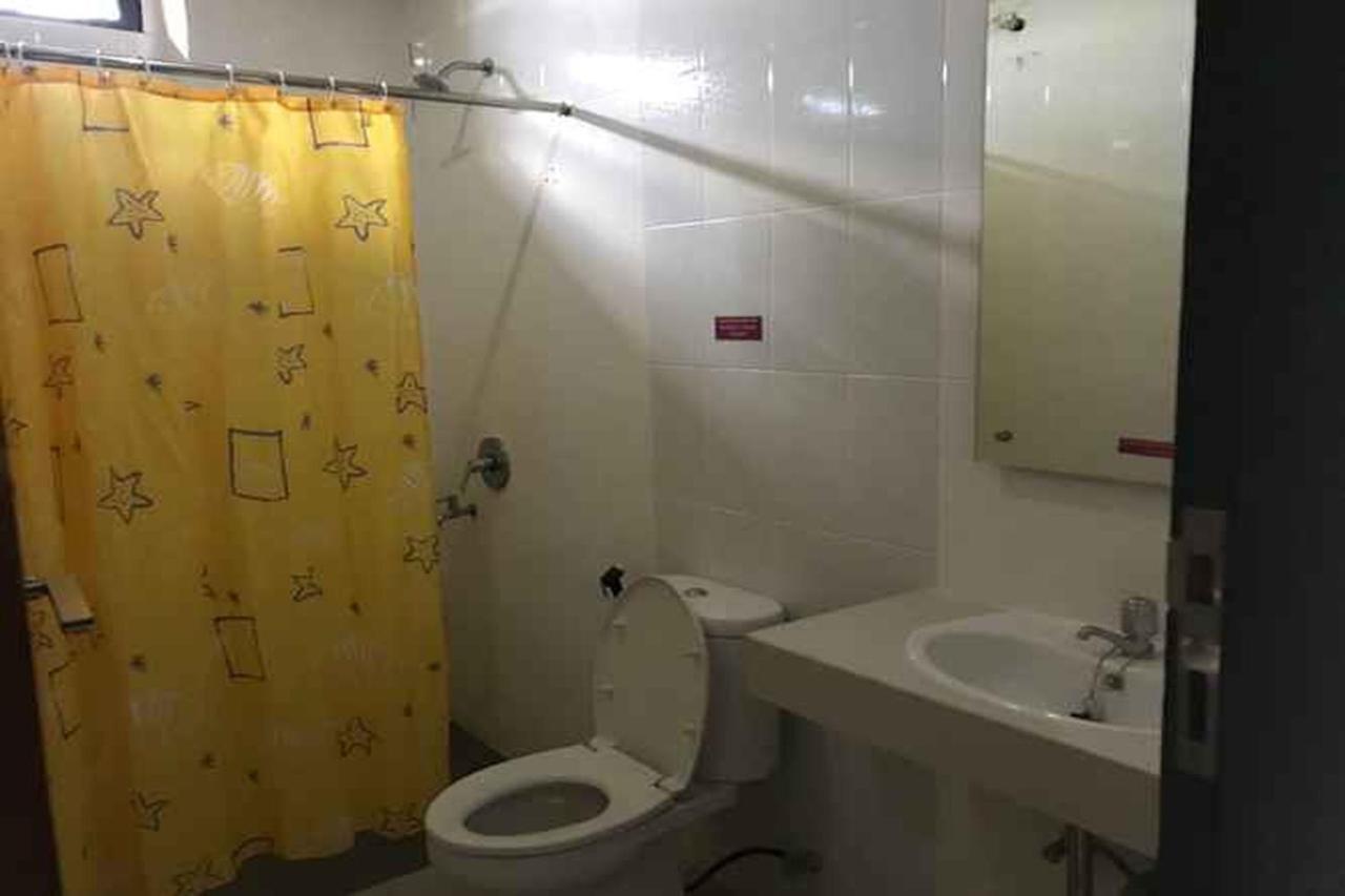 Liras Hotel Syariah Pulupanda Zewnętrze zdjęcie